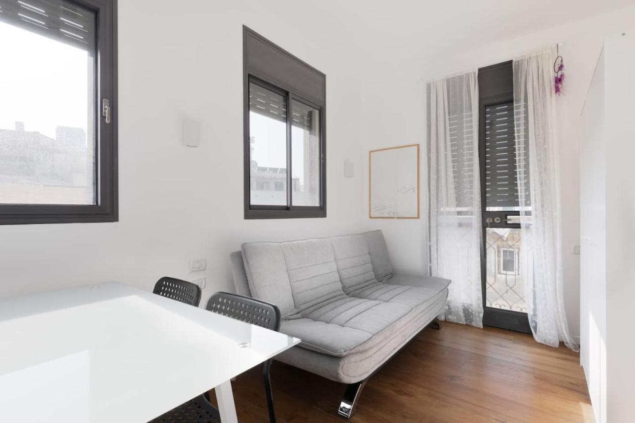 Elegant Apartment W Balcony & Mamad In Heart Of Tel Aviv By Sea N' Rent Exterior foto