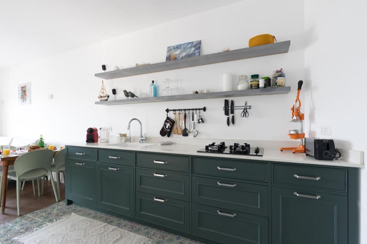 Elegant Apartment W Balcony & Mamad In Heart Of Tel Aviv By Sea N' Rent Exterior foto