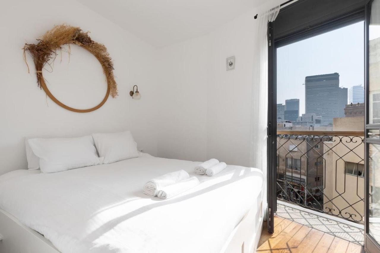 Elegant Apartment W Balcony & Mamad In Heart Of Tel Aviv By Sea N' Rent Exterior foto